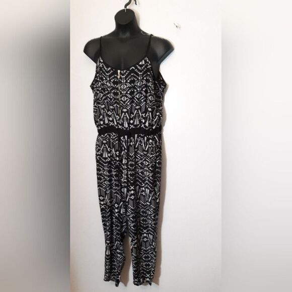 Toxik3 sleeveless silky jumpsuit - Picture 1 of 6